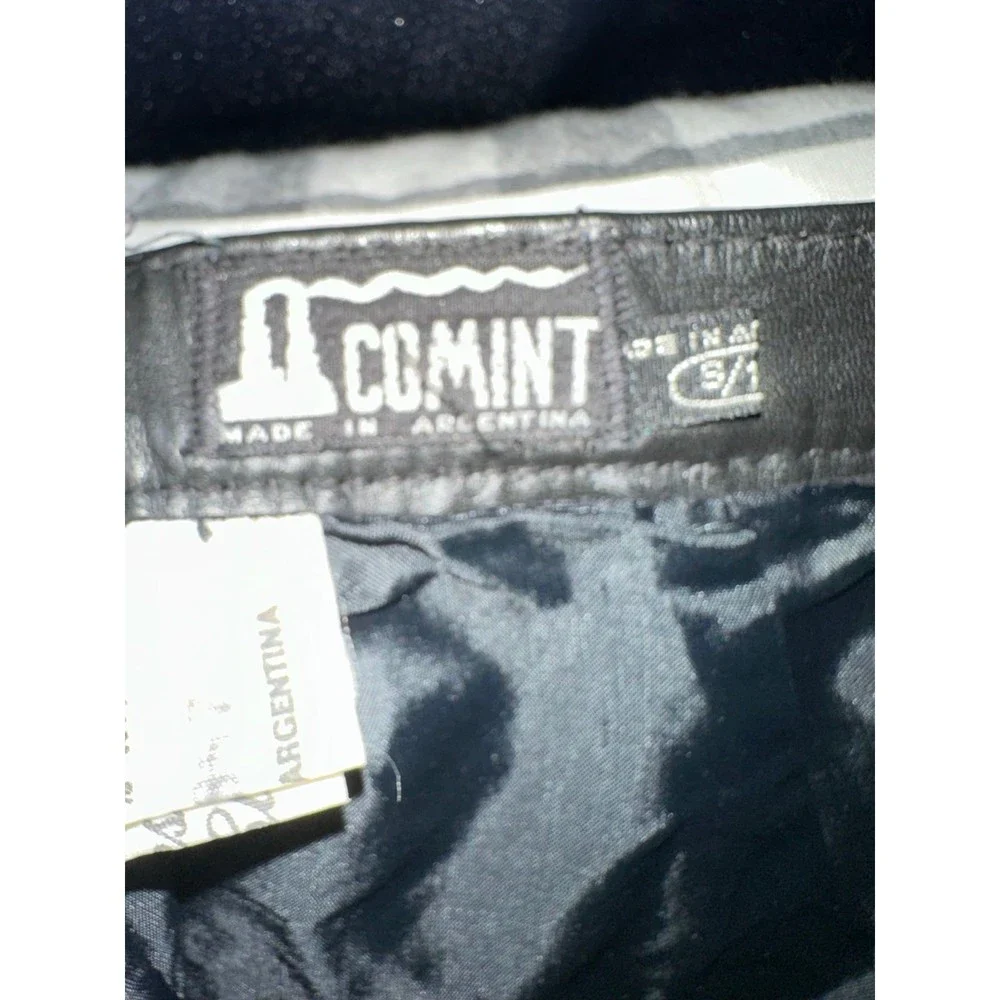 Comint black leather